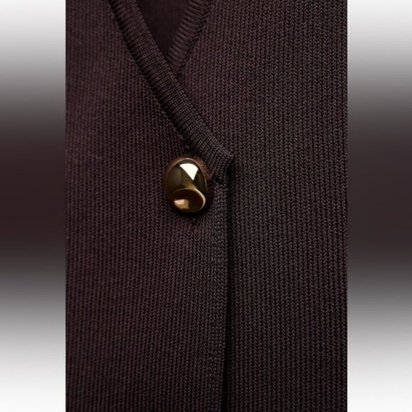 ZARA BASIC KNIT GOLD BUTTON TOP - Picture 8 of 8